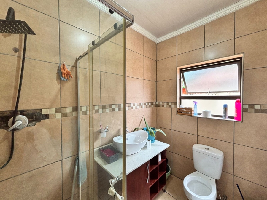 4 Bedroom Property for Sale in Mooivallei Park North West